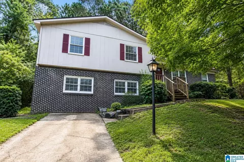 513 15th Ave NW, Center Point, AL 35215