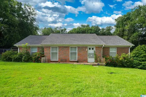 453 Sunhill Rd NW, Center Point, AL 35215