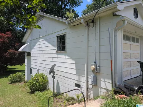 Exterior - 1815 Glendale Dr, Clanton, AL 35045 photo 6 of 7