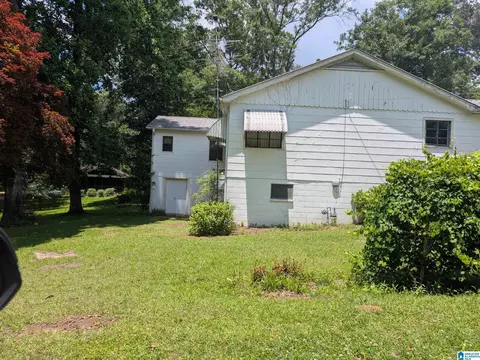 Exterior - 1815 Glendale Dr, Clanton, AL 35045 photo 7 of 7