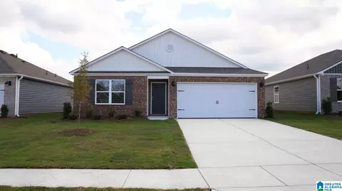 3827 Heritage Crest Dr, Bessemer, AL 35023