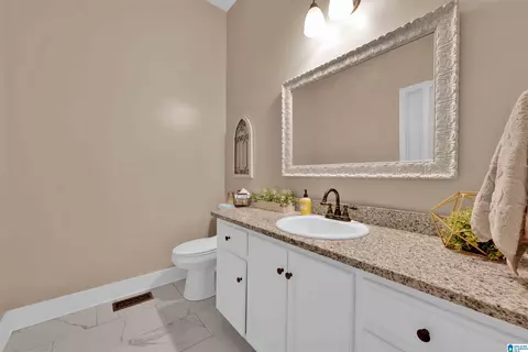 Bath - 40 Forest Ln, Warrior, AL 35180 photo 3 of 4