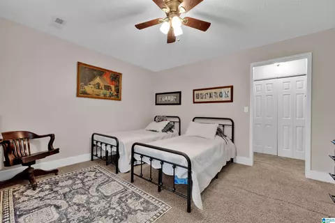 Bedroom - 40 Forest Ln, Warrior, AL 35180 photo 4 of 7