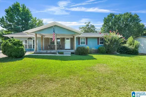 616 10th Ter, Pleasant Grove, AL 35127