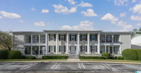 1858 Rockwood Rd #1858, Vestavia Hills, AL 35216