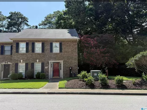 1940 Mountain Laurel Ln, Hoover, AL 35244