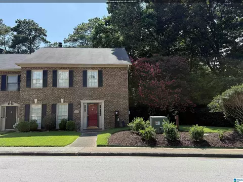 1940 Mountain Laurel Ln, Hoover, AL 35244