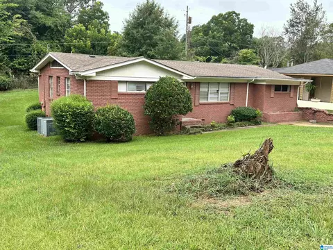 848 Westfield Dr, Fairfield, AL 35064