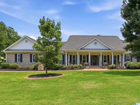 342 Wildberry Ln, Sylacauga, AL 35151