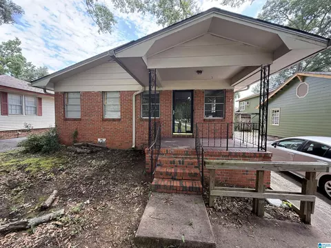 129 16th St S, Irondale, AL 35210