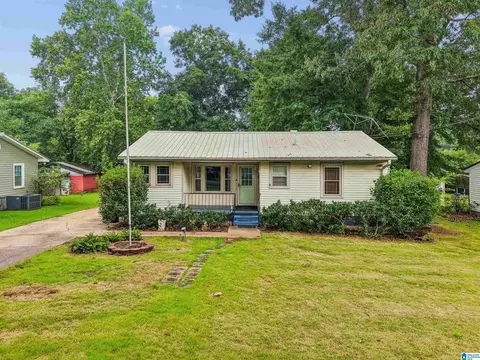 2440 22nd St N, Hueytown, AL 35023