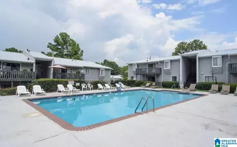 708 Woodland Vlg #708, Birmingham, AL 35216