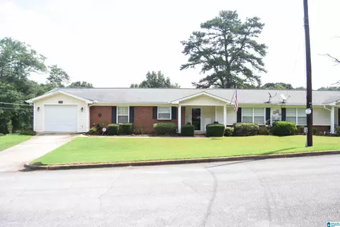 155 Wirans Rd, Anniston, AL 36205