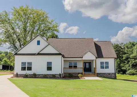 104 Payton Dr, Hayden, AL 35079