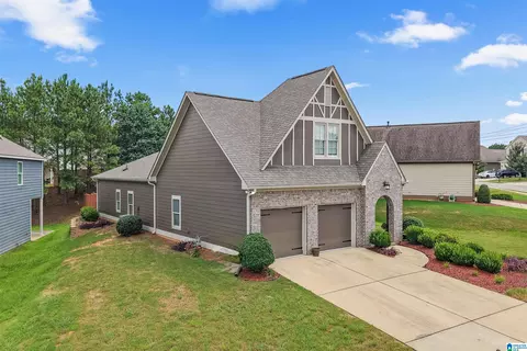 4846 Mountain Gap Dr, Bessemer, AL 35022