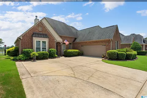 4320 Pine Valley Dr, Bessemer, AL 35022