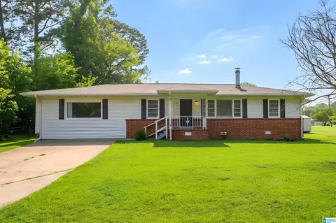 908 9th Ave, Pleasant Grove, AL 35127