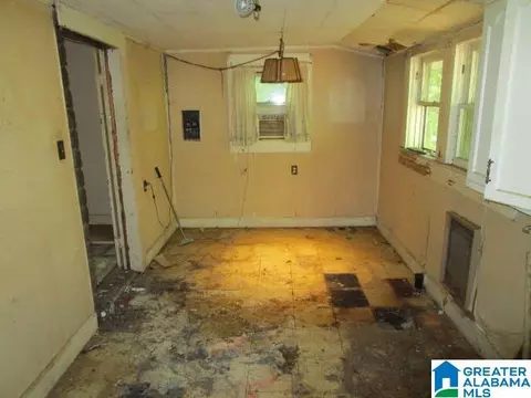 228 Kyser Ave, Bessemer, AL 35020
