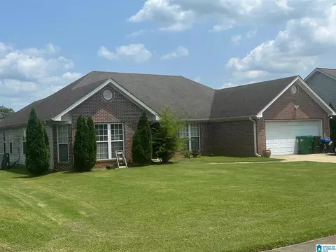 179 Stonehaven Dr, Pelham, AL 35124