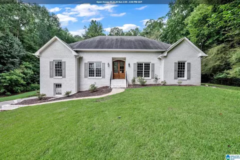 1147 Riverchase Pkwy W, Hoover, AL 35244