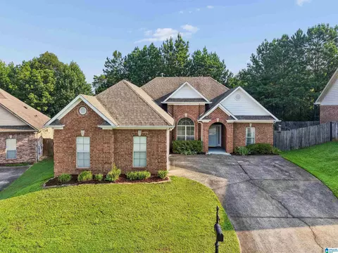 2934 Summit Dr, Fultondale, AL 35068