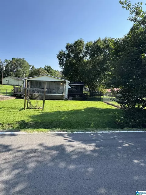 8611 Bradford Trafford Rd, Pinson, AL 35126