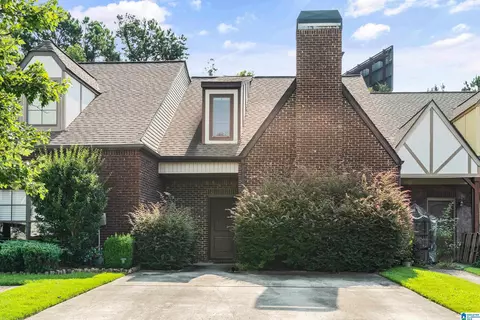 4248 Ashwood Cv, Birmingham, AL 35216