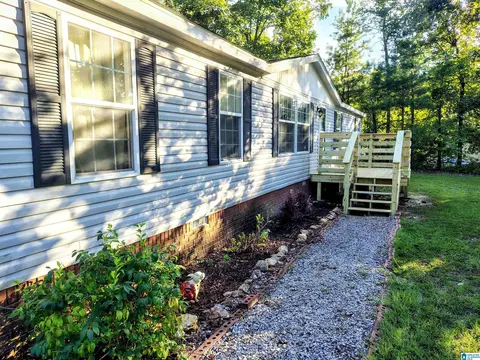 652 Deerfield Rd, Pell City, AL 35125
