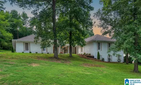 3576 Springhill Rd, Mountain Brook, AL 35223
