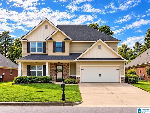 1929 Westminster Dr, Phenix City, AL 36870