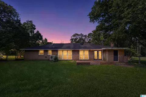 2733 Hermitage Dr, Montgomery, AL 36111