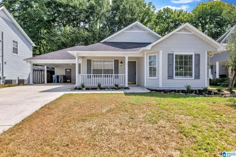 1919 Gallant Fox Dr, Helena, AL 35080