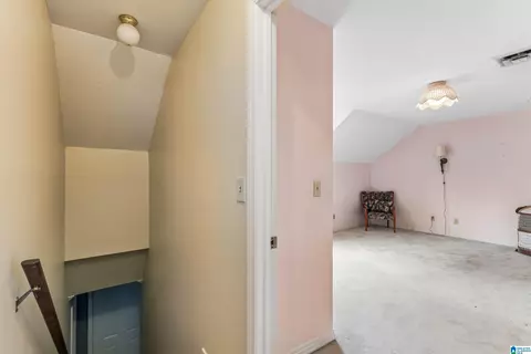 Entry Way - 210 17th St E, Jasper, AL 35501 photo 3 of 3