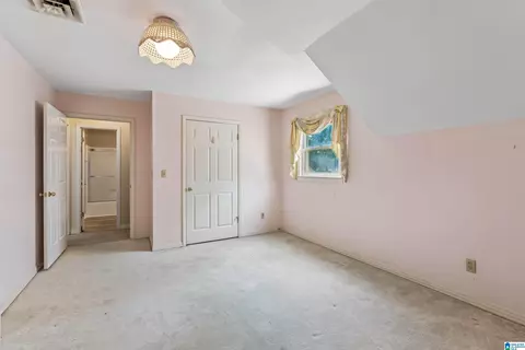 Bedroom - 210 17th St E, Jasper, AL 35501 photo 3 of 5