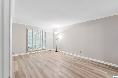 Living - 210 17th St E, Jasper, AL 35501 photo 7 of 8
