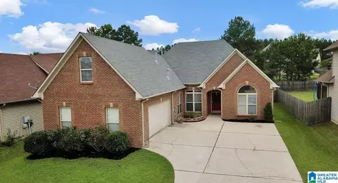 145 Oak Leaf Ct, Pell City, AL 35125
