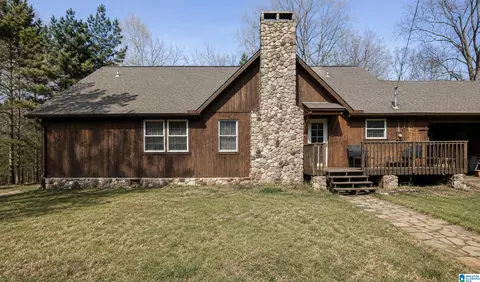 162 Crestview Ln, Centreville, AL 35042