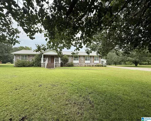 1583 Steele Sta, Rainbow City, AL 35906