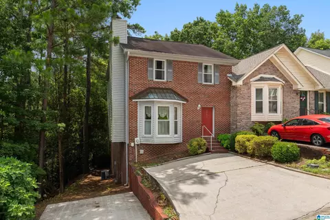 2568 Chandalar Ln, Pelham, AL 35124