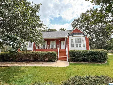 6495 Aspen Ln, Hueytown, AL 35023