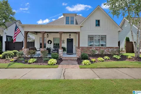 6539 Spring St, Trussville, AL 35173
