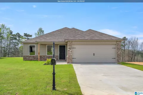 820 Ashford Dr, Calera, AL 35040