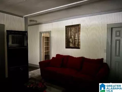 Entry Way - 21 Circle Dr, Anniston, AL 36201 photo 6 of 13
