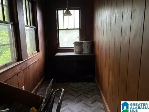 Entry Way - 21 Circle Dr, Anniston, AL 36201 photo 5 of 13