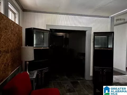 Entry Way - 21 Circle Dr, Anniston, AL 36201 photo 4 of 13