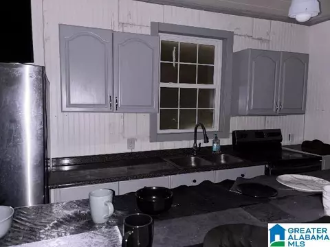 Entry Way - 21 Circle Dr, Anniston, AL 36201 photo 12 of 13