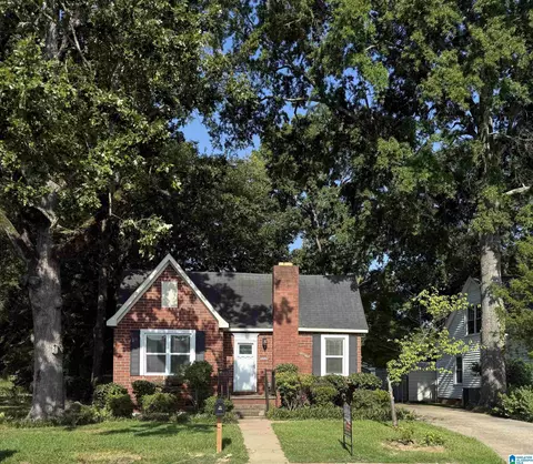9 N Hightower Ave, Sylacauga, AL 35150
