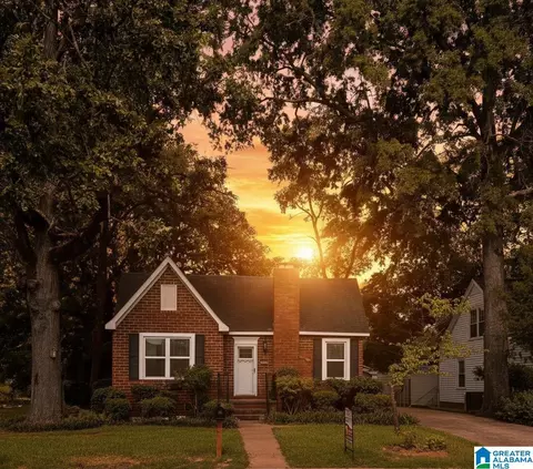 9 N Hightower Ave, Sylacauga, AL 35150