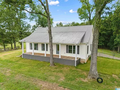 286 Angel Dr, Jacksonville, AL 36265