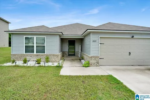 2225 W Middlebrook Xing, Odenville, AL 35120